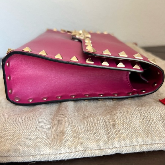 VALENTINO GARAVANI Fuschia Pink Medium Rockstud Shoulder Crossbody Leather Bag - Picture 11 of 13